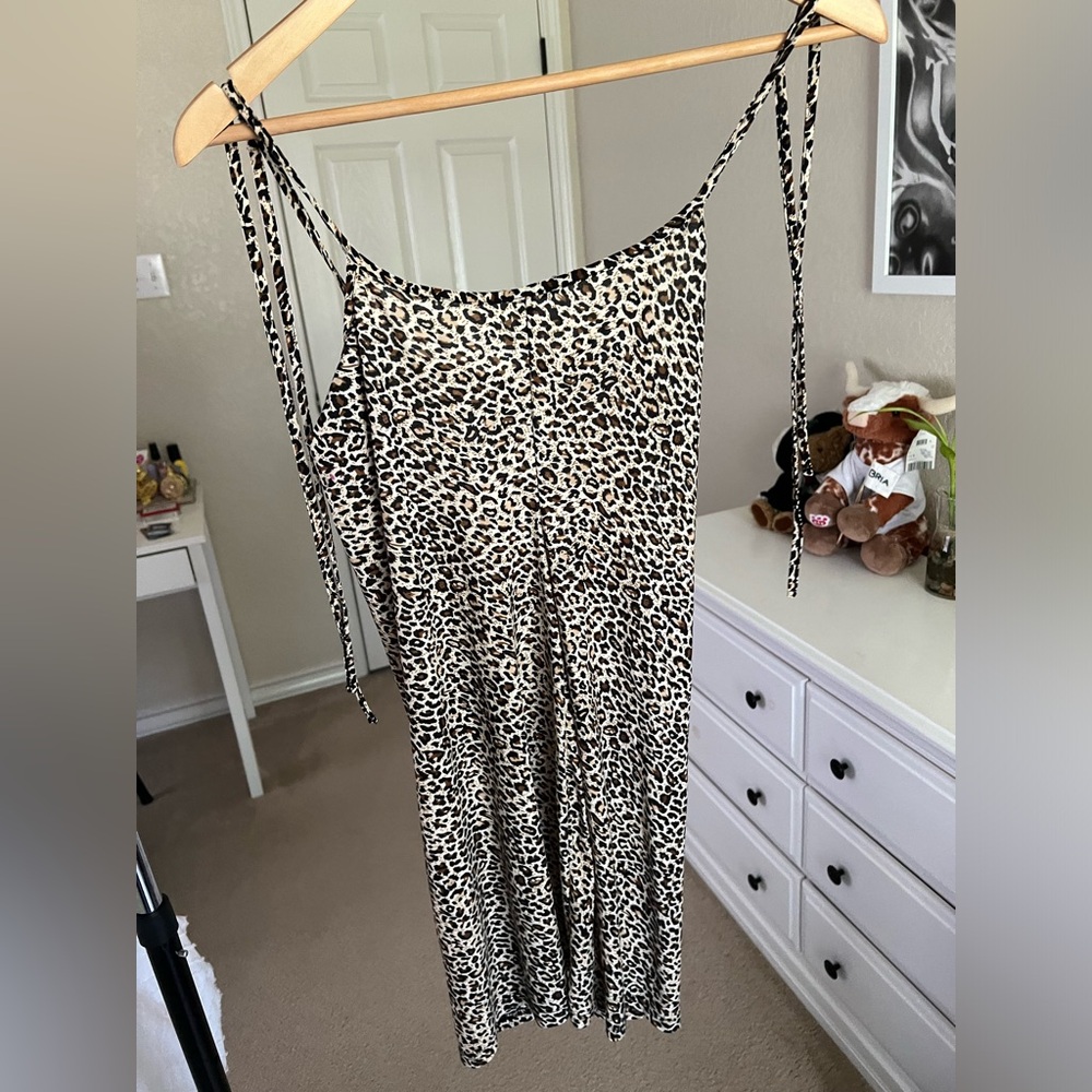 Leopard-print mini dress